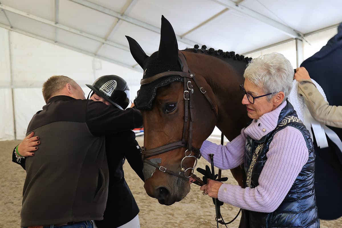 The team with a horse at the competition stables